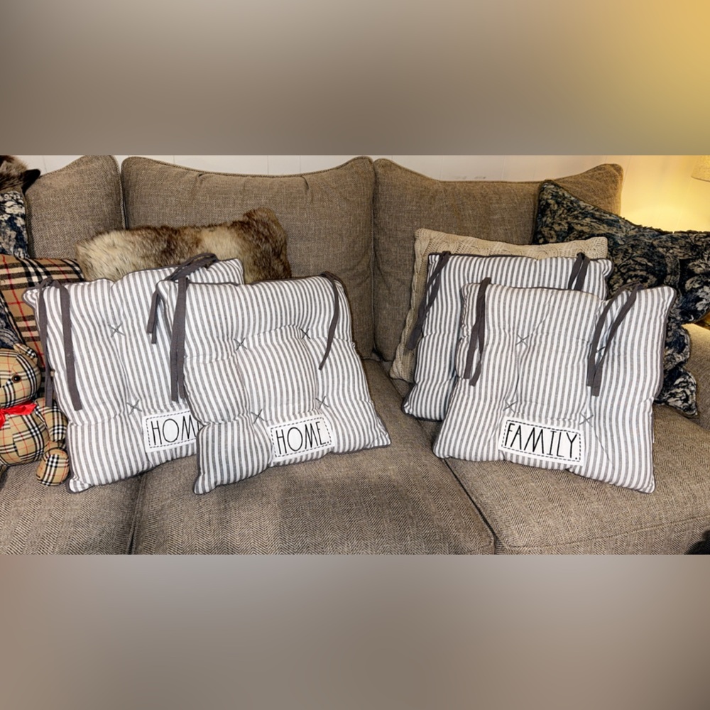 Rae Dunn Set of 4 Chair Cushions HOME/FAMILY gray/white striped 17x17